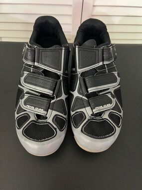 Pearl Izumi Black and Silver Cycling Shoes with Mesh Panels
